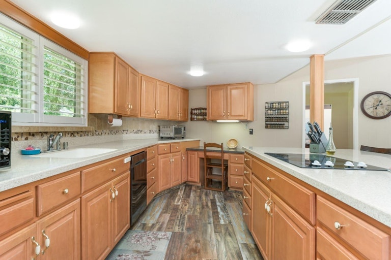Photo 35 of 52 - 7373 Nob Hill Dr, Carmichael, CA 95608