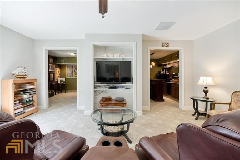 Photo 41 of 71 - 6021 Stillwater Pl, Flowery Branch, GA 30542