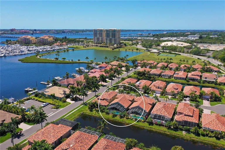 Photo 1 of 51 - 304 9th Ave E, Palmetto, FL 34221