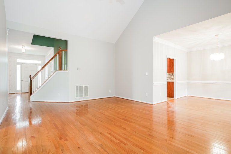Photo 6 of 25 - 3308 Bellenden Pl, Raleigh, NC 27604