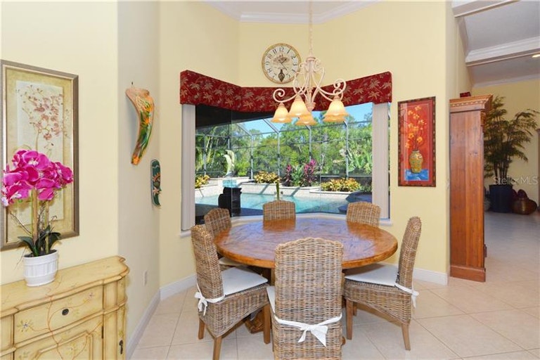 Photo 9 of 25 - 8897 Bloomfield Blvd, Sarasota, FL 34238