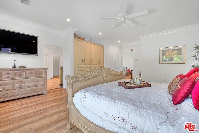 Photo 37 of 54 - 14826 Otsego St, Sherman Oaks, CA 91403