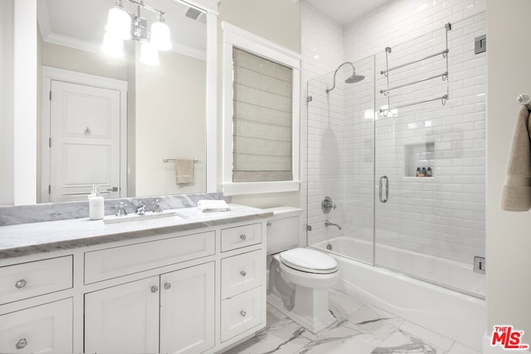 Photo 36 of 52 - 17524 Jayden Ln, Encino, CA 91316