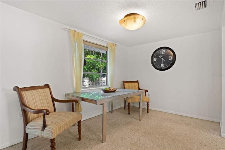 Photo 13 of 41 - 2331 Terry Ln, Sarasota, FL 34231