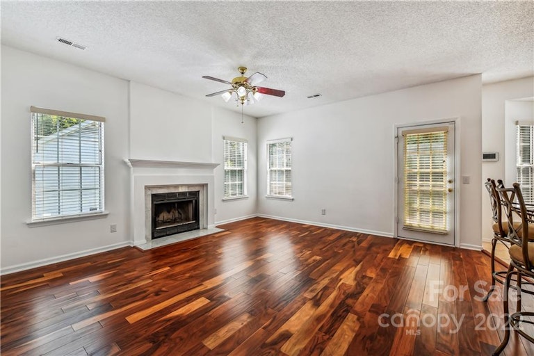 Photo 16 of 36 - 9005 Clifton Meadow Dr, Matthews, NC 28105