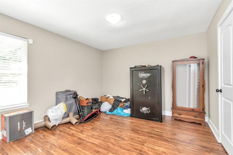 Photo 24 of 28 - 17550 S Compass Rose Cir, Crosby, TX 77532