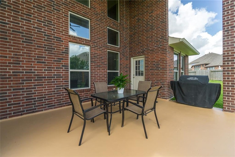 Photo 26 of 33 - 4825 Terrassa Ln, League City, TX 77573