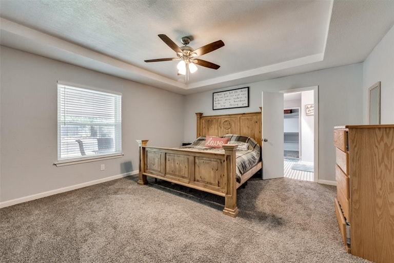Photo 13 of 22 - 100 Chestnut St, Aledo, TX 76008