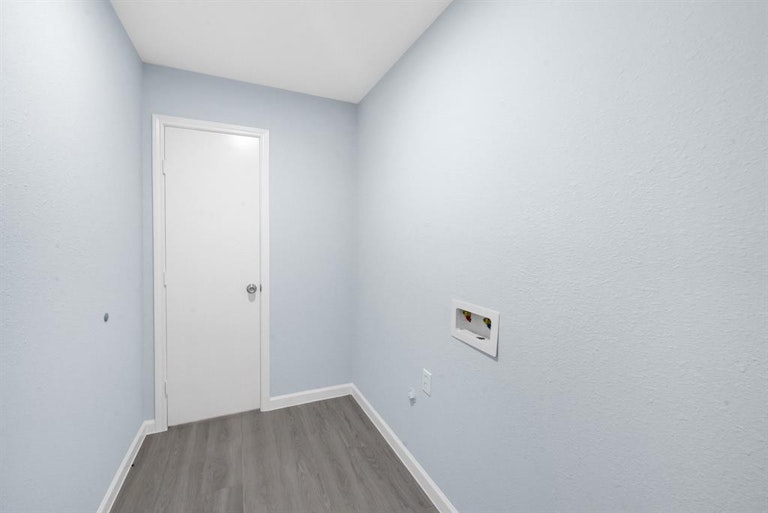 Photo 11 of 19 - 6302 Crane St, Houston, TX 77026