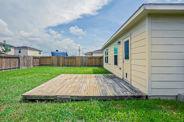 Photo 22 of 22 - 923 Salado Slough Ln, Rosenberg, TX 77471
