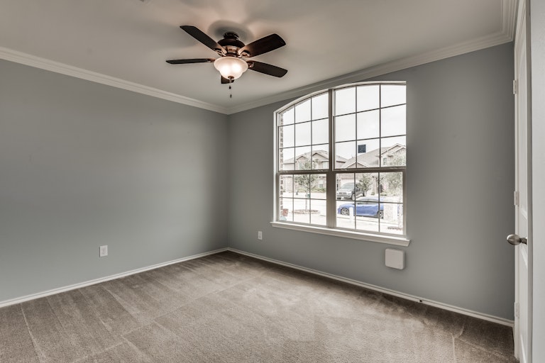 Photo 17 of 21 - 2108 Meadow View Dr, Princeton, TX 75407