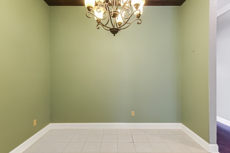 Photo 10 of 24 - 1729 Spinnaker Ln, Azle, TX 76020