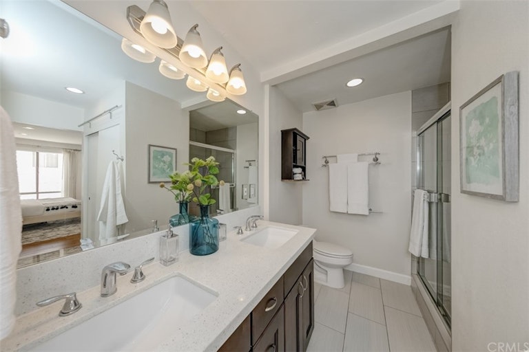 Photo 9 of 23 - 125 N Allen Ave #111, Pasadena, CA 91106
