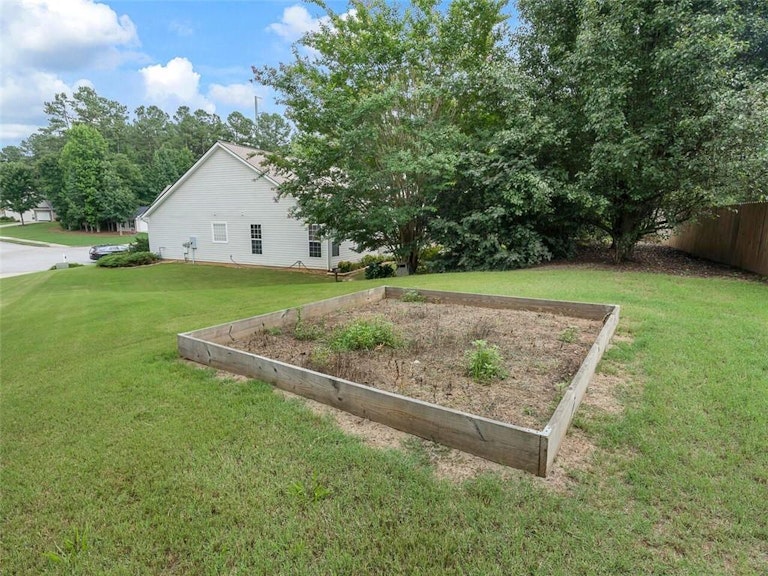 Photo 34 of 35 - 130 Cartee Ln, Dallas, GA 30157