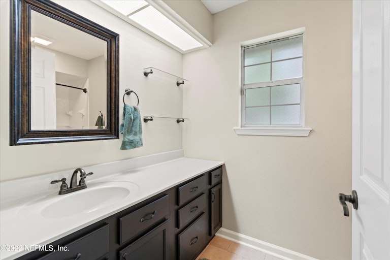 Photo 18 of 27 - 1420 Green Turtle Ct, Fleming Island, FL 32003