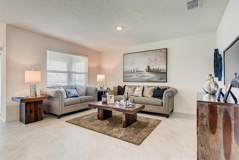 Photo 2 of 11 - 1006 August Sky Dr, Deltona, FL 32738