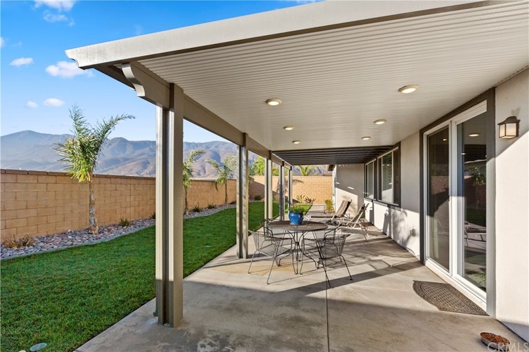 Photo 41 of 50 - 5120 Armendarez Ln, Fontana, CA 92336