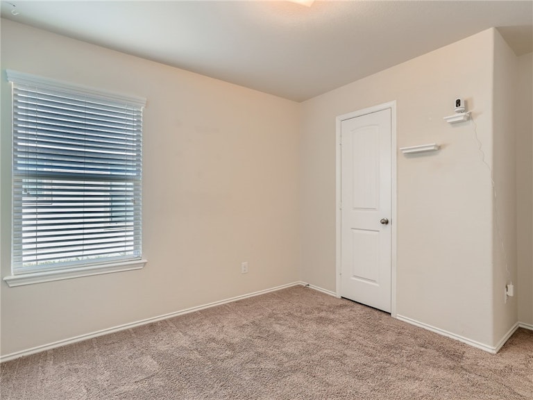 Photo 24 of 28 - 604 Mourning Dove Ln, Leander, TX 78641