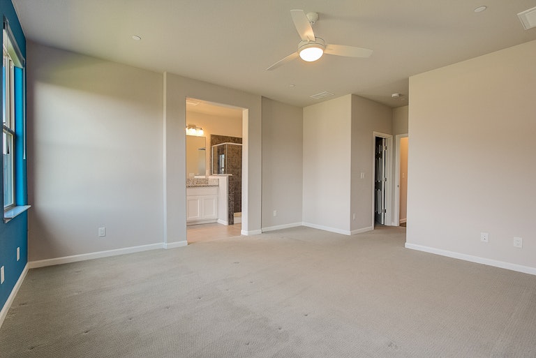 Photo 9 of 34 - 6025 Belfast Way, Roseville, CA 95747