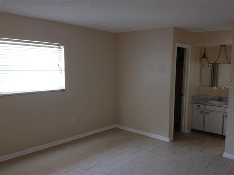 Photo 9 of 16 - 1375 Lydia Dr, Deltona, FL 32725