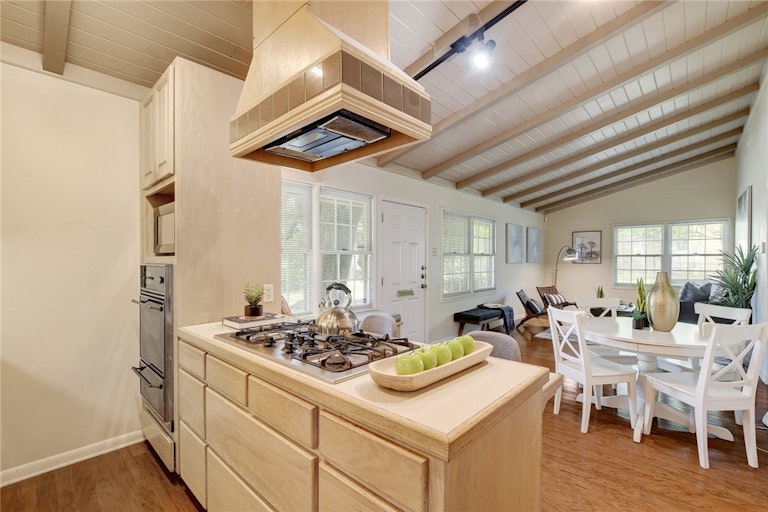 Photo 8 of 26 - 3007 Oakmont Blvd, Austin, TX 78703