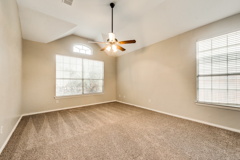 Photo 6 of 24 - 2802 Wildcreek Ct, Keller, TX 76248