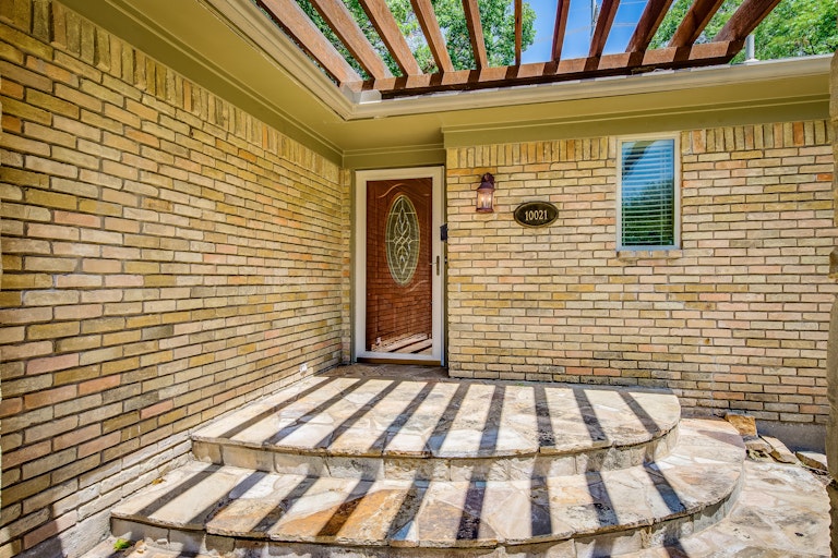 Photo 22 of 24 - 10021 Vistadale Dr, Dallas, TX 75238