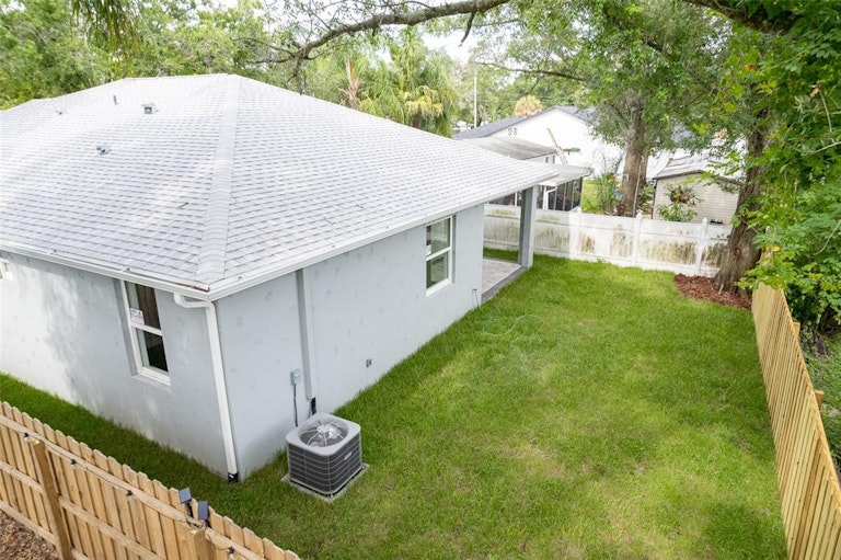 Photo 22 of 24 - 3920 W Crenshaw St, Tampa, FL 33614