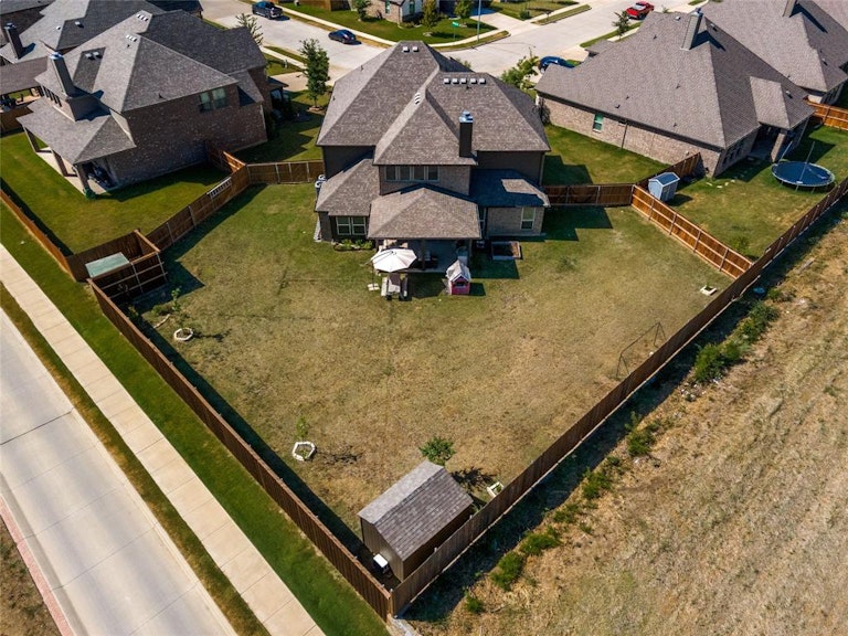 Photo 29 of 30 - 2700 Chimney Rock Rd, Burleson, TX 76028