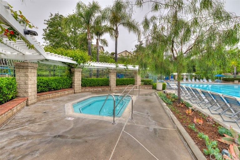 Photo 39 of 50 - 28561 Camelback Rd, Trabuco Canyon, CA 92679
