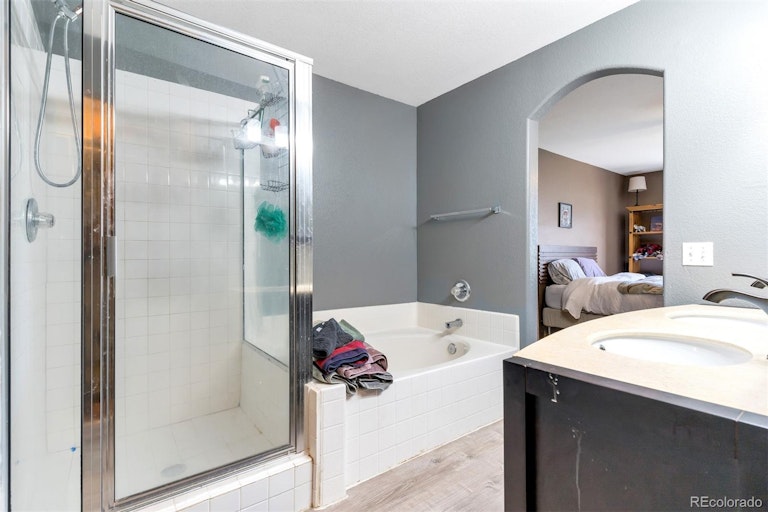 Photo 13 of 25 - 3023 E 106th Ave, Northglenn, CO 80233