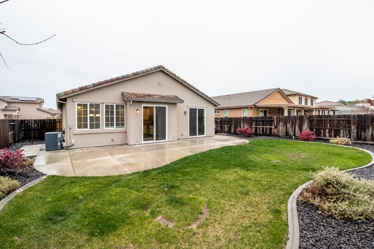 Photo 5 of 25 - 2768 Poppintree Ln, Lincoln, CA 95648