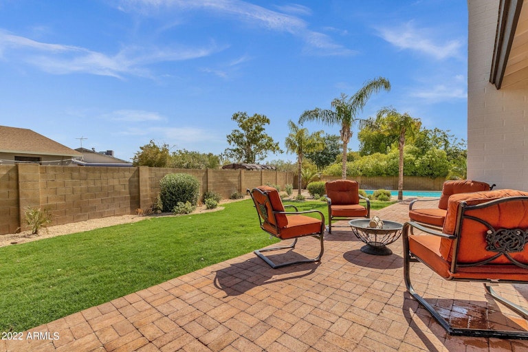 Photo 4 of 36 - 12423 N 37th Pl, Phoenix, AZ 85032