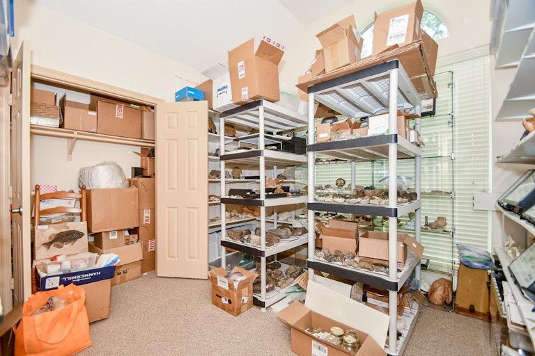 Photo 26 of 34 - 7702 Flax Dr, Houston, TX 77071