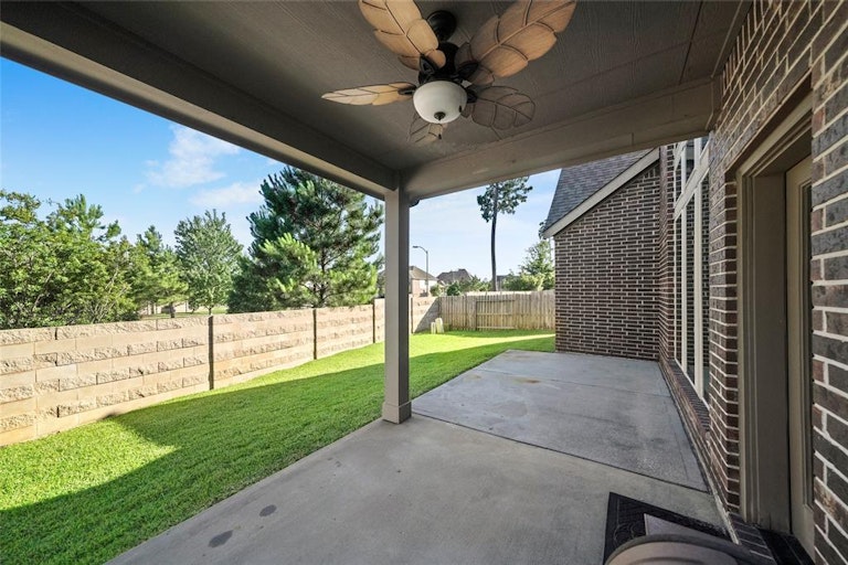 Photo 37 of 47 - 27390 Pendleton Trace Dr, Spring, TX 77386