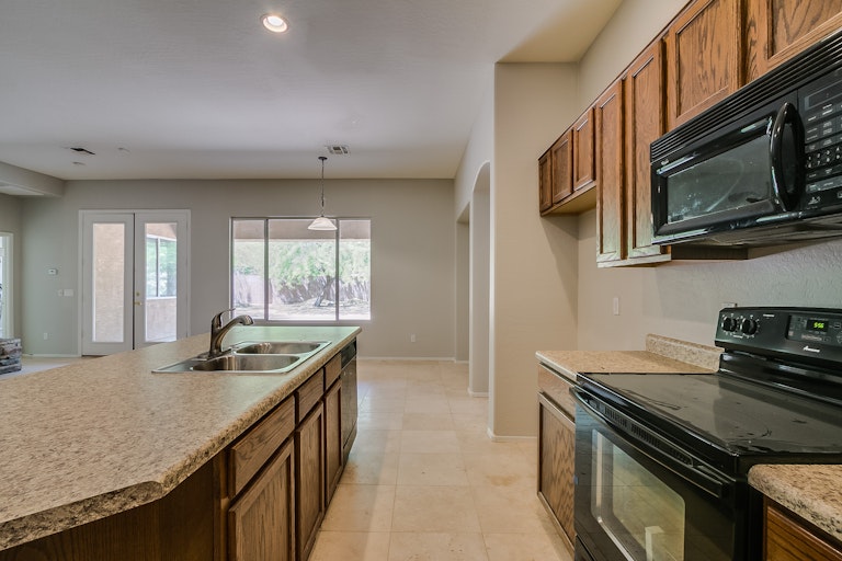 Photo 6 of 25 - 4820 S Robins Way, Chandler, AZ 85249
