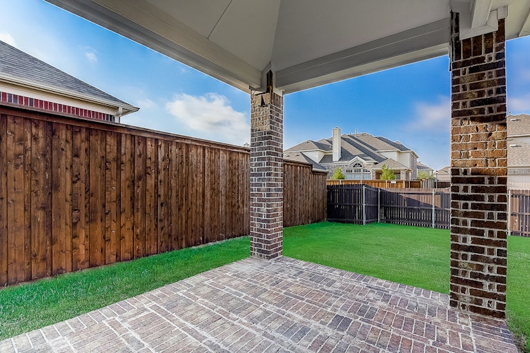 Photo 37 of 50 - 3093 McGregor Dr, Frisco, TX 75033