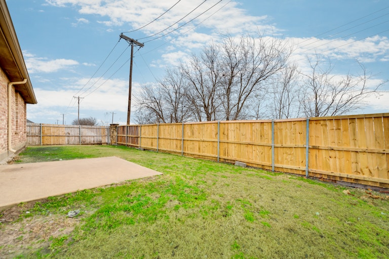 Photo 23 of 23 - 536 Laurel Ln, Fate, TX 75087