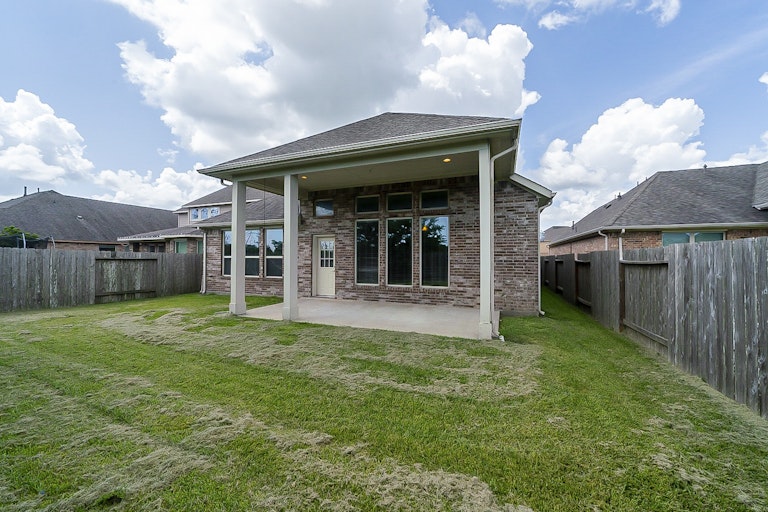 Photo 28 of 30 - 2457 Porto Way, League City, TX 77573