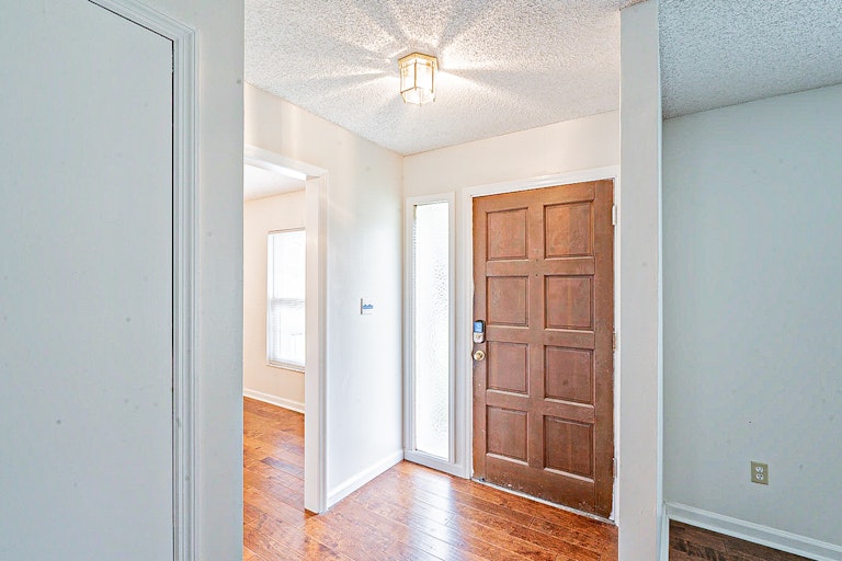 Photo 10 of 28 - 5409 Albert Dr, Winter Park, FL 32792