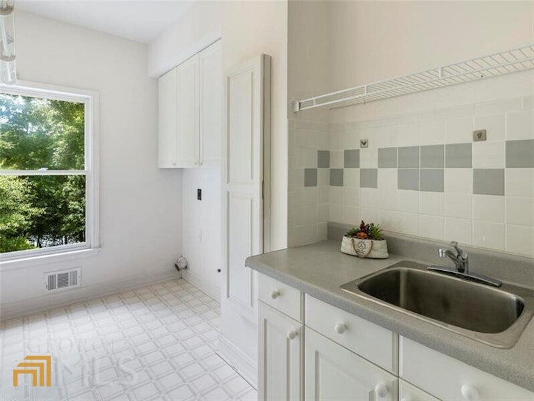Photo 27 of 65 - 815 Dockbridge Way, Alpharetta, GA 30004