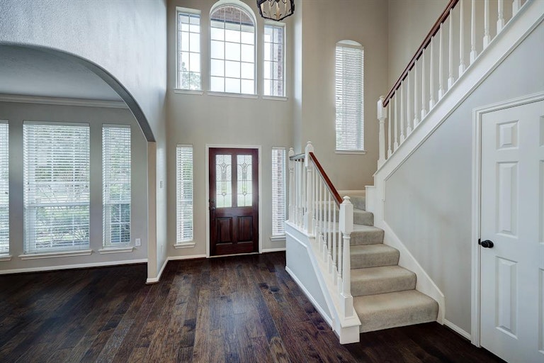 Photo 3 of 44 - 12003 Wynmar Ln, Cypress, TX 77429