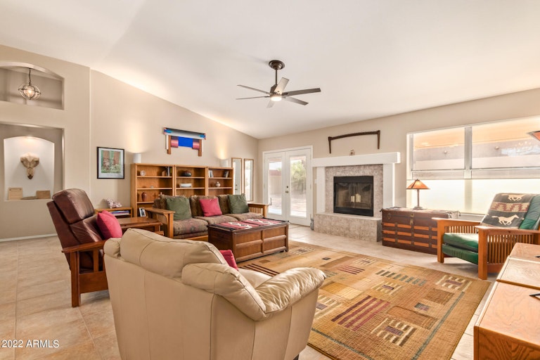 Photo 4 of 27 - 6826 S Hohokam Way, Gold Canyon, AZ 85118