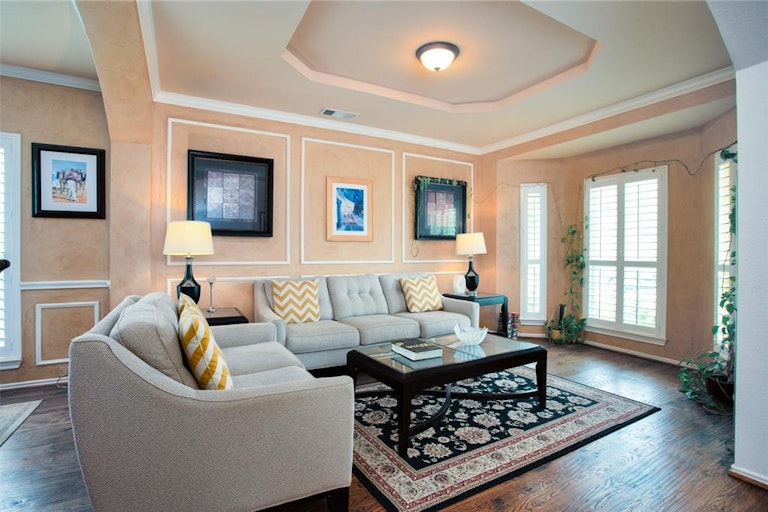 Photo 5 of 38 - 5803 Lone Rock Rd, Frisco, TX 75036