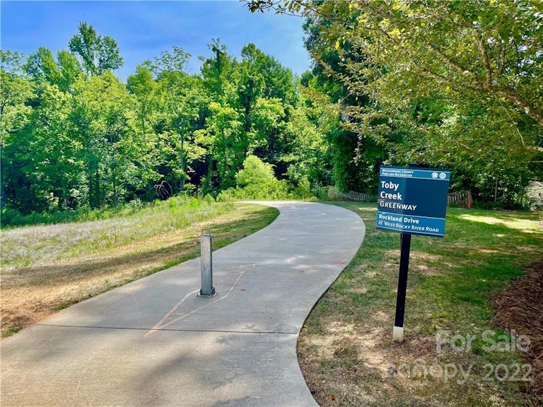 Photo 44 of 46 - 6538 Dougherty Dr, Charlotte, NC 28213