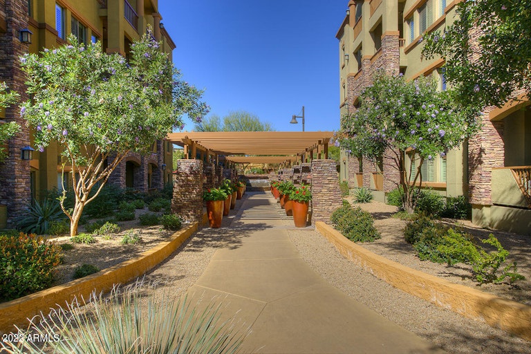 Photo 32 of 32 - 5450 E Deer Valley Dr #3014, Phoenix, AZ 85054