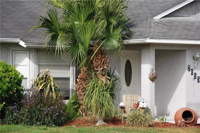 Photo 3 of 19 - 7055 Strawberry St, Englewood, FL 34224