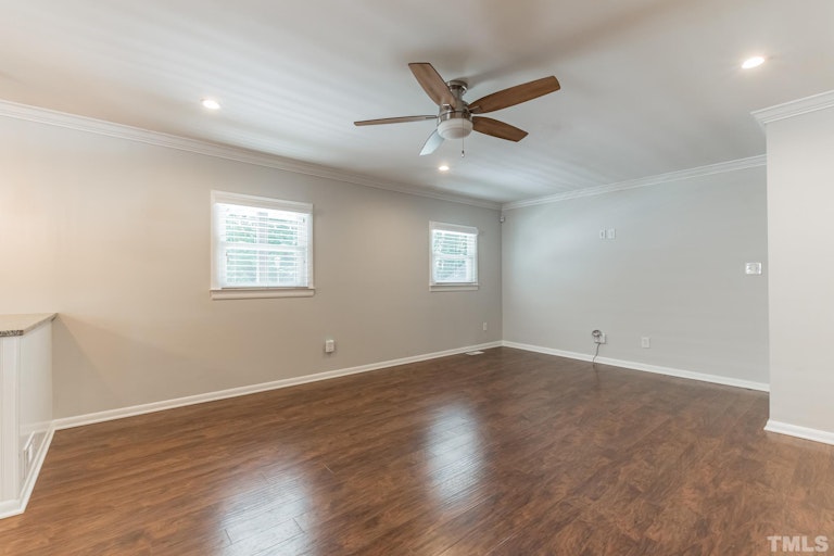 Photo 11 of 30 - 5313 Old Forge Cir, Raleigh, NC 27609