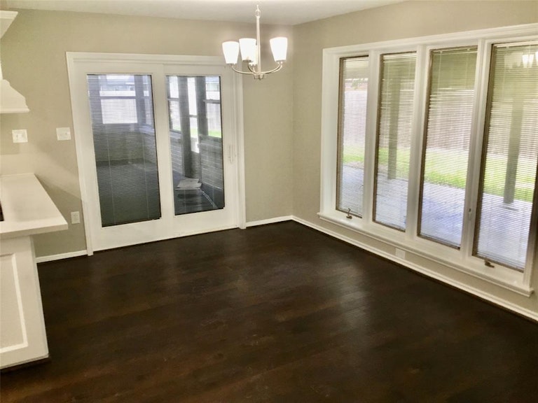 Photo 13 of 28 - 16518 Grommet Ct, Crosby, TX 77532