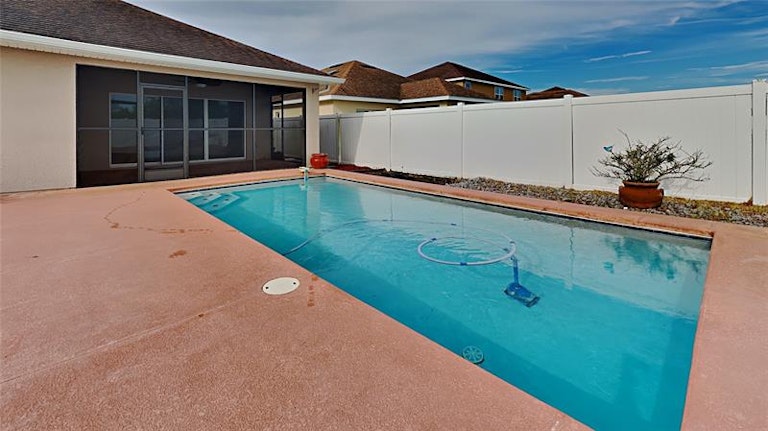 Photo 10 of 12 - 4929 London Creek Pl, Kissimmee, FL 34758